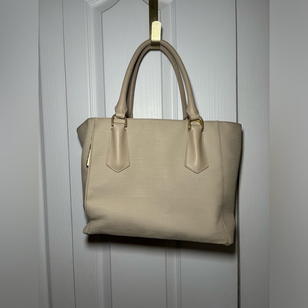 Dagne Dover Cream Tote Bag - Picture 7 of 11